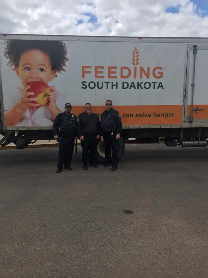 LakeCoSDSheriff's tweet photo. Worked with a couple great officers today for a good cause. Officers Rob Haug, Ben Gant, Tim Walburg and not pictured as he left a bit early, Aric Dierkhising. We also had a group from Howard, Madison, and Minnesota here to help. Great people for a good cause. https://t.co/N2RtOlYP5i