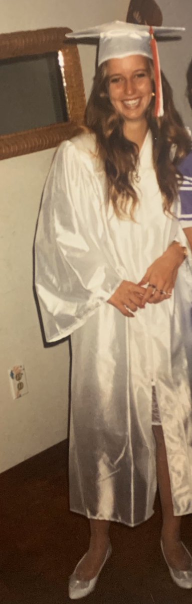 bfloodSDIRCPreK's tweet photo. In honor of #SDIRCGRADWEEK...Vero Beach High School Class of 1992!! π Getting ready to head to the Citrus Bowl plus awesome yearbook memories of playing golf my Senior year with Coach Doug Baker!! @IRCSchools @VBHSNation https://t.co/yugTBNyOmJ