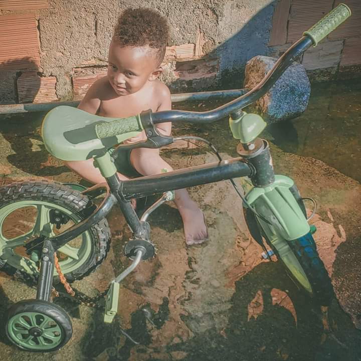 MamaaeDoHenry's tweet photo. Dando um trato #MeuTrem ❤️❤️ https://t.co/L7RGKiaGJM