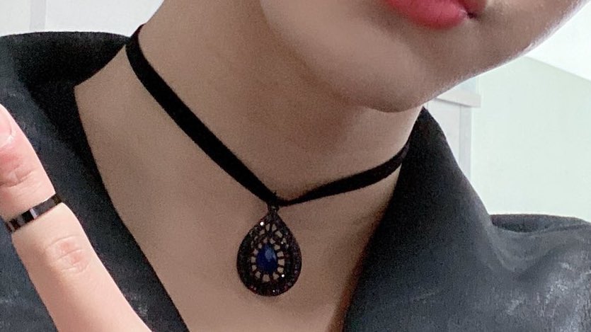 if seonghwa won’t post a collection of his chokers, then I will