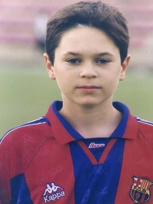 Happy Birthday Andrés Iniesta.

Truly a magical midfielder.  