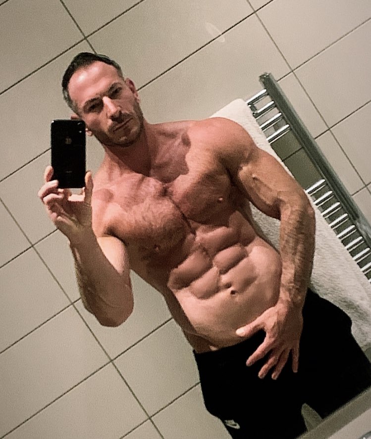 Timmy Essex tweet media