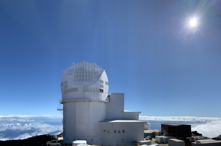 NatSolarObs's tweet photo. .
@SPACEdotcom toured the @NSF Inouye Solar Telescope back in January.  Read all about the "guts" of the telescope, and what it's like to be inside!   https://t.co/aYSgSyXKxQ
.
We're pumped for what's to come, once the telescope is in full operation 😁#2020SolarVision https://t.co/y9TfyoJuHs