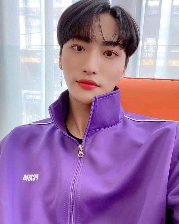 seonghwa in violet ♡