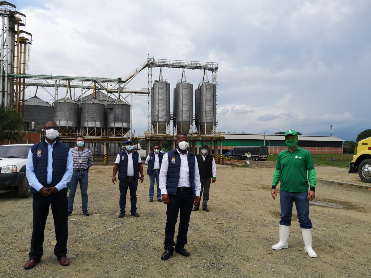 Estamos revisando los protocolos de bioseguridad de empresas que iniciaron la reactivación económica paulatina, como <a href="/HuevosKikes/">Huevos Kikes</a>. Pudimos verificar que se cumplen condiciones para prevención de contagio de #Covid_19. Avanzamos en esta tarea de garantizar la salud de los caucanos