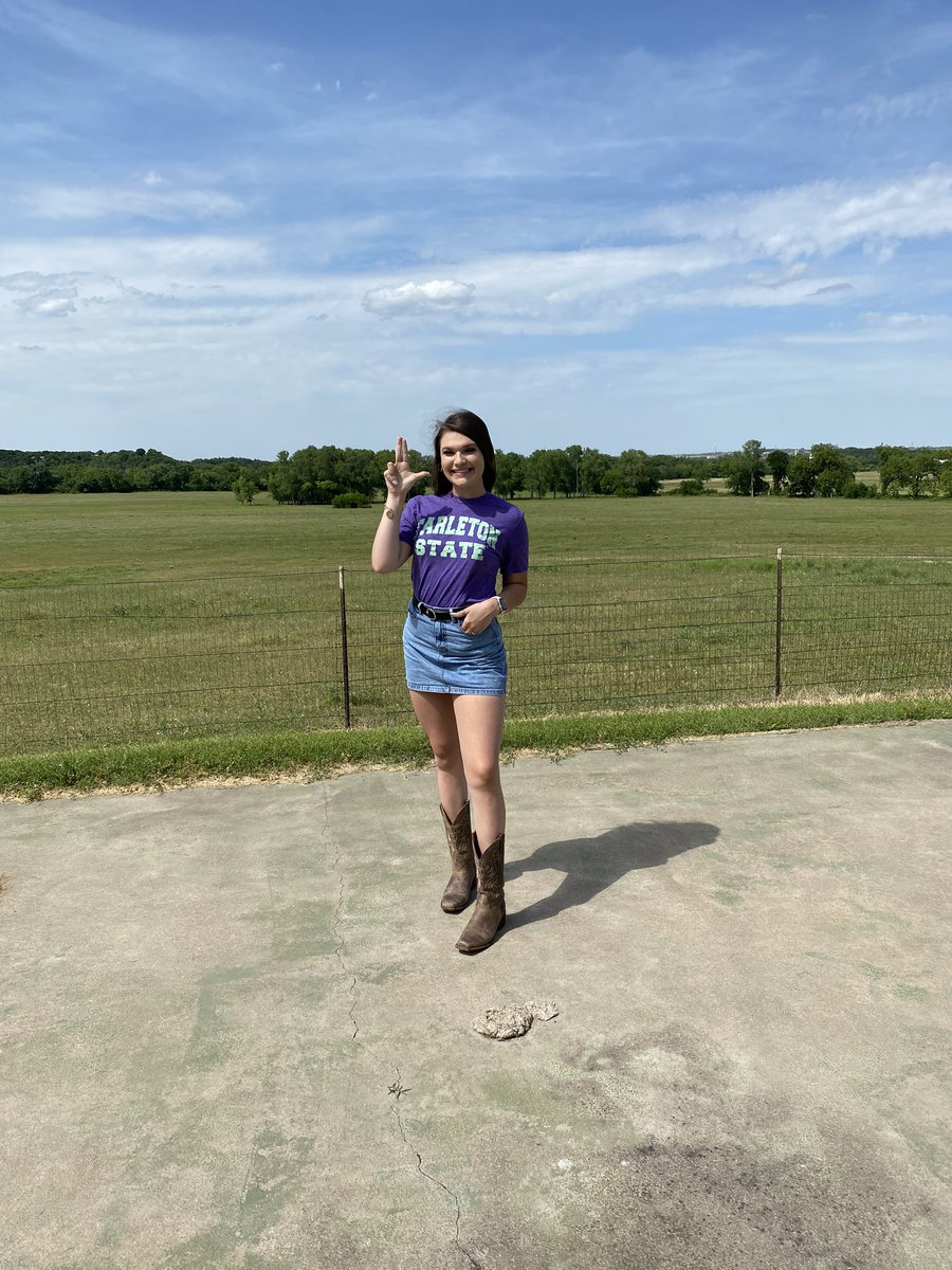 tori_buzbee15's tweet image. Surprise #Tarletoncube