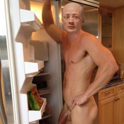 kocktipus's tweet photo. Kocktipus iCloud leak https://t.co/drWfMT2TGQ