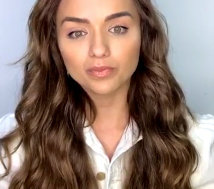 apegodarafa's tweet photo. Ela tá a coisa mais fofa na live que nem sei.... 💗💭 https://t.co/j1MFt5Txir