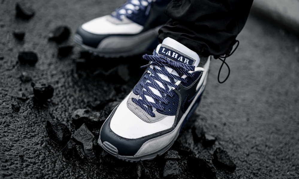 air max 90 lahar escape on feet