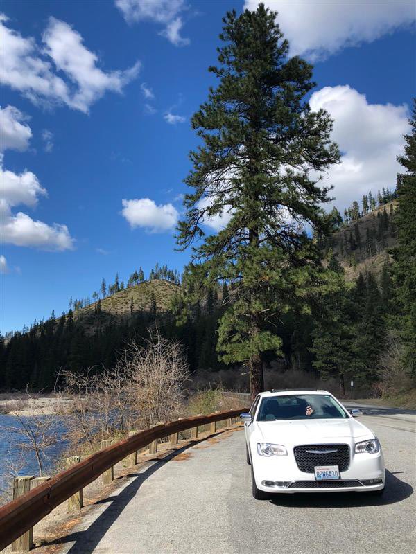 SyncUPDRIVEfan's tweet photo. The weekend was too beautiful to #StayHome. So I #quarantined in the car with a 3 hour drive through the scenic HWY 2. Of course, with my luck, I ran out of gas. Fortunately, #SyncUPDRIVE has me covered with gas delivery from roadside assistance. #SafetyFirst #ConnectedCar ☀️🚘 https://t.co/CAo7YnB47X