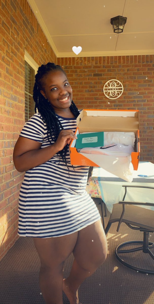 aliyahdandrea's tweet photo. Thank you so much @ayyeCrump for getting these to my sister! #NikesforNurses #EssentialWorkers https://t.co/u5iDvvfk7p