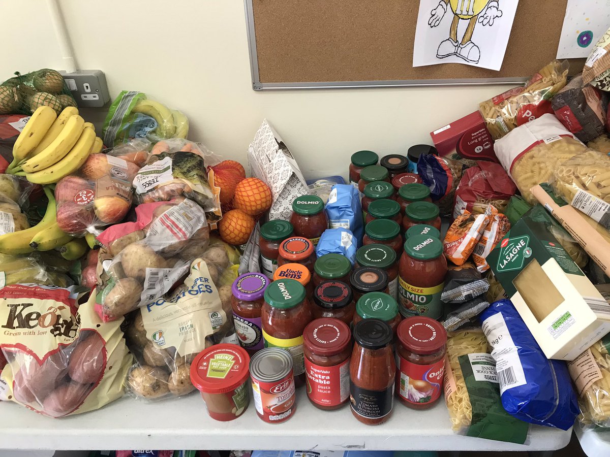 CurraghFrc's tweet photo. Another 40 food hampers gathered, collected and delivered today. This would not be possible without our partners Irish Veterans Working Together #veteranstogether @goc_dftc @DF_Sgt_Major @BerryCathal @eifwill @philipcoy11 https://t.co/3o5wbUkBCG