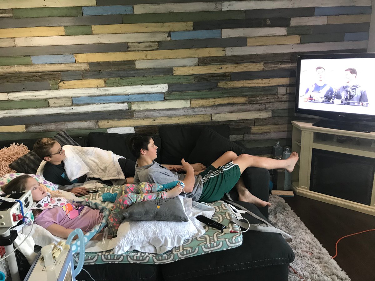 ericahunt1997's tweet photo. #DudePerfectDoc @DudePerfect https://t.co/EvmuZDr5r6