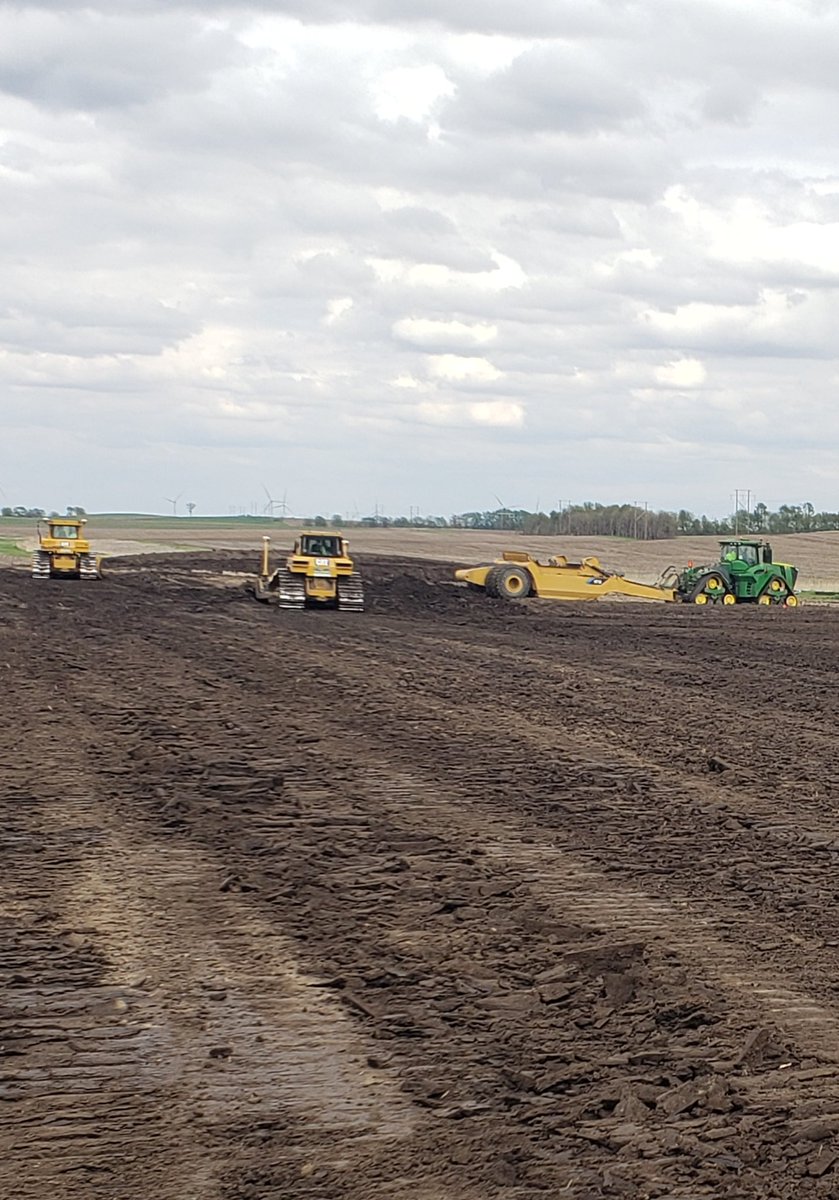 billsallenger's tweet photo. Stripping Topsoil at new Substation Project @Go__USA #caterpillar #JohnDeere #mtsscrapers #movingdirt https://t.co/wxhTGqSlBW
