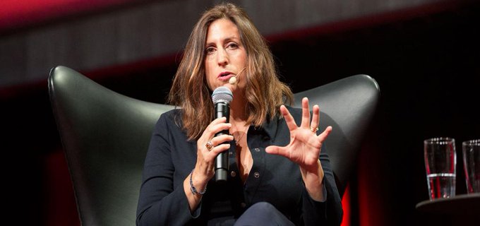 CALEntertainmnt's tweet photo. Nonny de la Peña, founder of Emblematic Group, was selected by Wired Magazine as a #MakeTechHuman Agent of Change and has been called “The Godmother of Virtual Reality” https://t.co/oWxlv6UdMU
#virtualreality #speaker https://t.co/ZKILRigNom