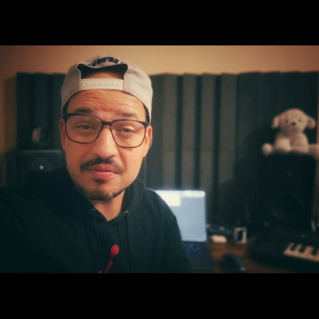 DiMO_BG's tweet image. It’s gonna be another sleepless night 🦻
#dimobg #homestudio #minisetup