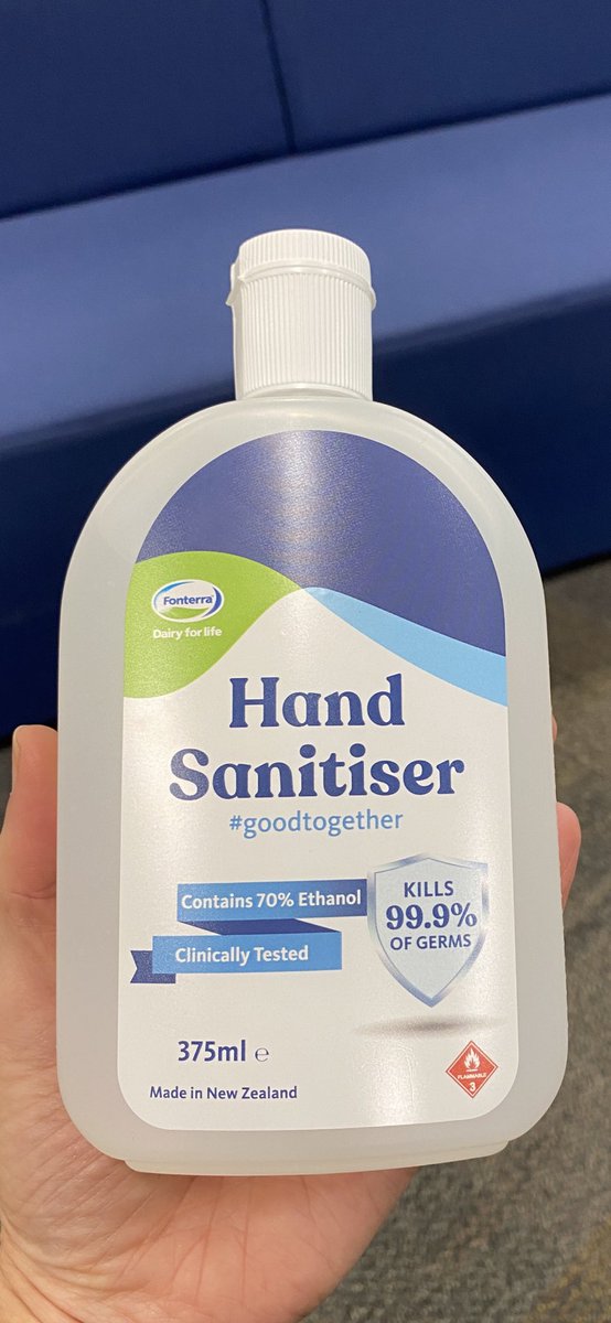 HelenMoorehe3's tweet photo. Yuss! Flash prezzie from the boss today. Either I’m his favourite or he’s worried about my hygiene standards. #GoodTogether https://t.co/LfwNgTVmu8
