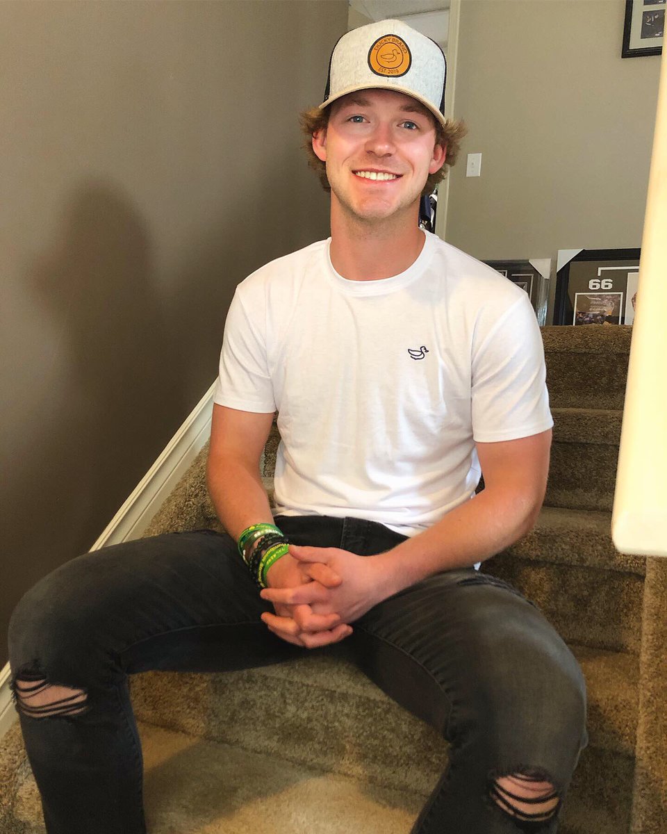 LittleSmitty269's tweet image. In honour of Mental Health Awareness month, @DuckyBrandApparel will be donating an additional $5.00CAD (for every order placed) to mental health for the entire month of May. Check out their new gear!🦆 #MentalHealthAwarenessMonth #DuckyBrand #StandForMore 
@DuckyBrand