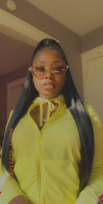 &real;𝔬𝔶𝔞𝔩 𝔅𝔞𝔯𝔟𝔦𝔢 🎀💛👑 https://t.co/WtTMinfKq5<a href="/tag/purge"class="tags"><span>#purge</span></a>