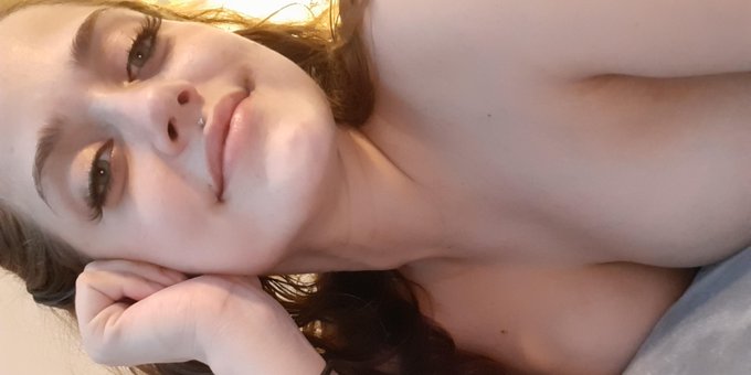 I'm making content again! The next 10 people to subscribe to my Onlyfans in the next 15 days will get<a href="/tag/manyvids"class="tags"><span>#manyvids</span></a><a href="/tag/mvsales"class="tags"><span>#mvsales</span></a>