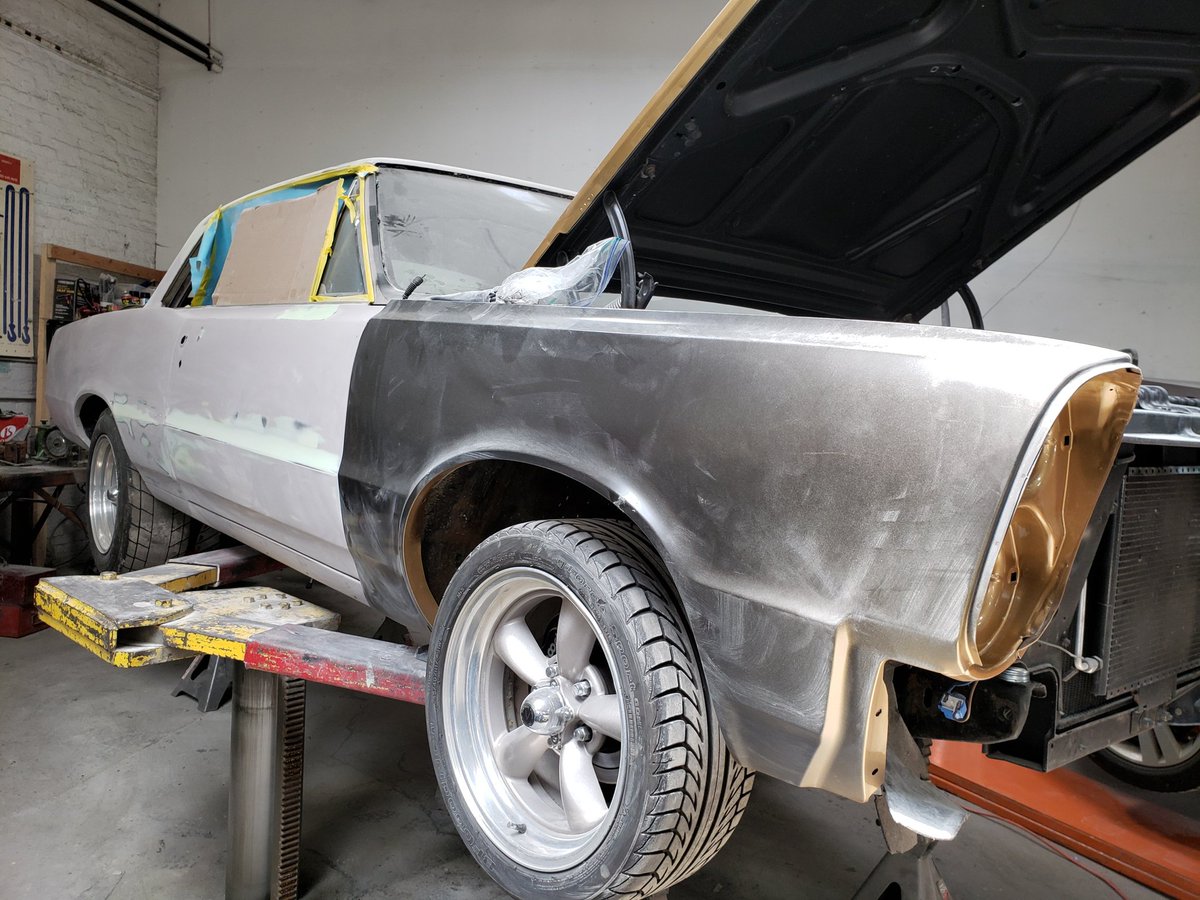 motormouthradio's tweet photo. The bodywork & panel fitment on #Project65GTO is coming along nicely. The Goodmark fender fits like a glove & the body lines are looking sharp. https://t.co/sGnufajrpl