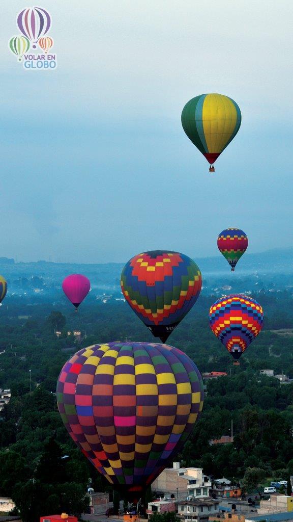Volarenglobo's tweet photo. Tendras insomnio llenos de recuerdos nuestros 😁
Reserva ya! Whatsapp
+5215524900000
+5215510998008
#Volarenglobomexico #soñarovolar #mexico #Teotihuacan #cdmx #turismo #piramides #pyramds #travel #globosaerostaticos #balloons #hotairballoons #loveislove https://t.co/1XPAwgdHUD