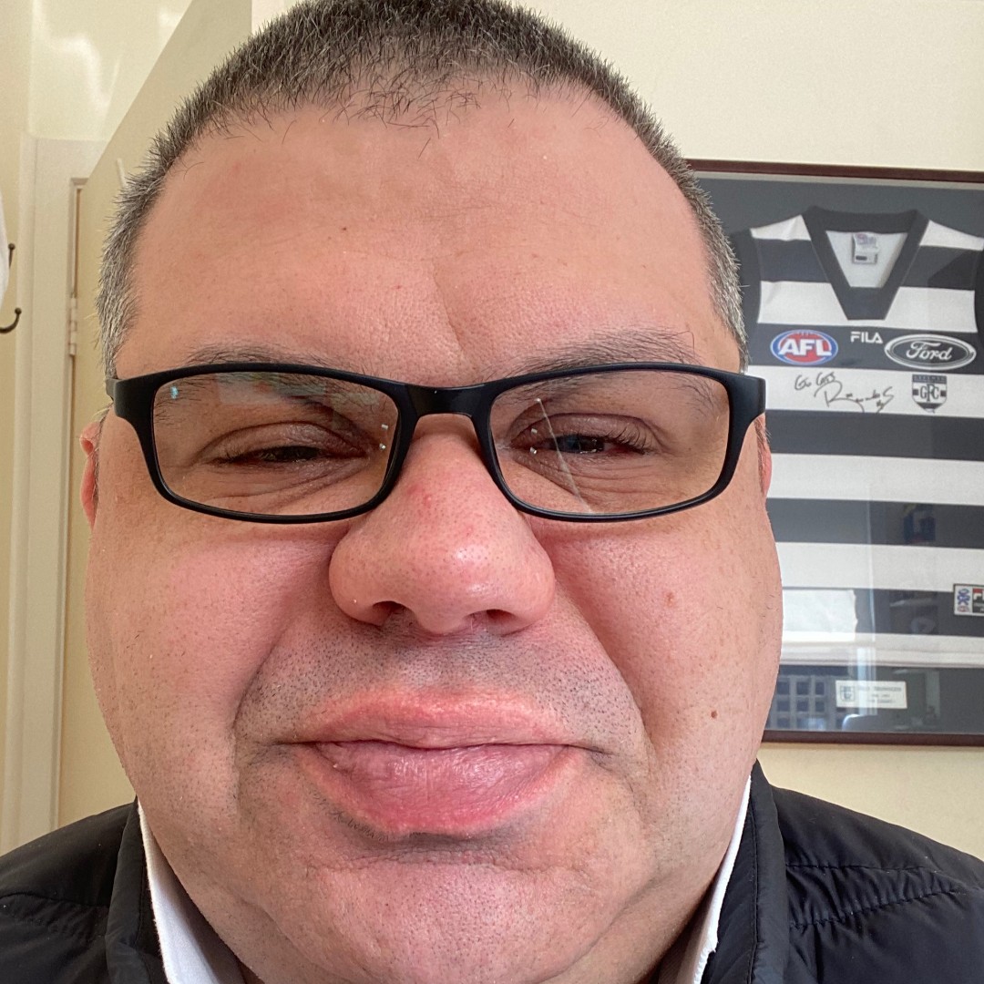 fosterramsay's tweet image. New look ! Officially a #foureyes !