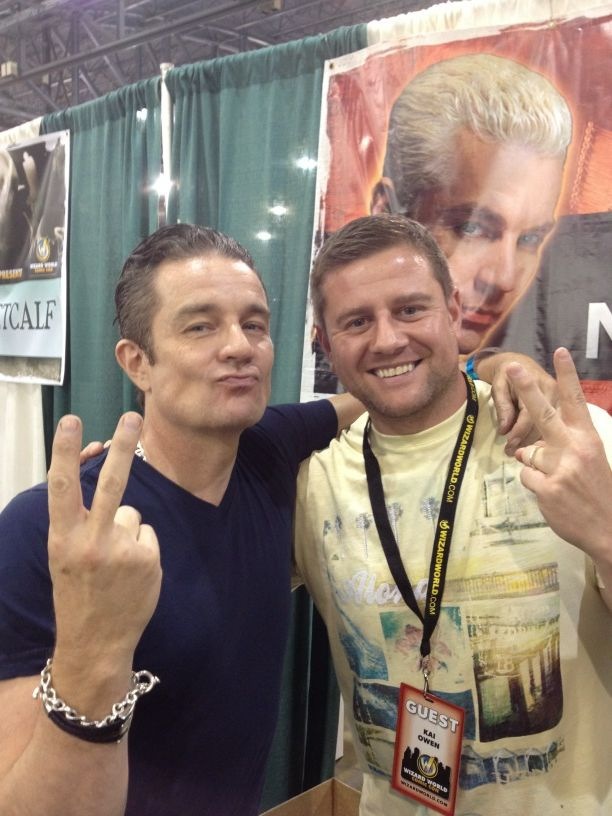 jamie_marsters's tweet photo. Pic of the Day: @JamesMarstersOf &amp; @KaiKaiOwen at @WizardWorld Philadelphia 2012 

#JamesMarsters #KaiOwen #Torchwood #WizardWorld #WizardWorldPhilly #WizardWorldPhiladelphia https://t.co/xYhMFrAmIh
