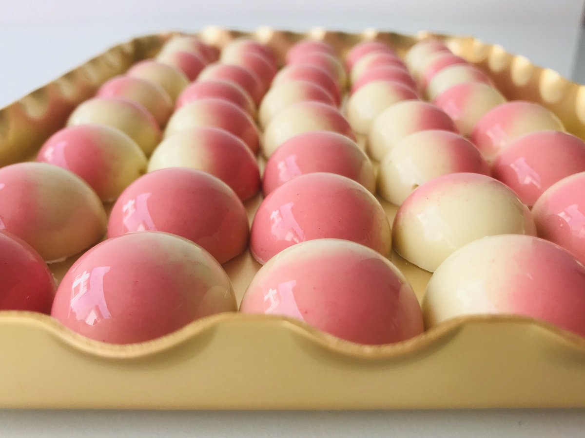 ChocellaBrixham's tweet photo. We’ve started to make our chocolates again 😊 here are our Pebble Pink Gins💗💗
❤️ Chocolate Selection - https://t.co/m2kT6umQR1
🤎 Other Goodies - https://t.co/bYhVFeNcJx
#chocella #gifts #chocolates @lovebrixham @boosttorbay @manorsteps @Vixbrix @PestoChampion https://t.co/6ASUpyo11f