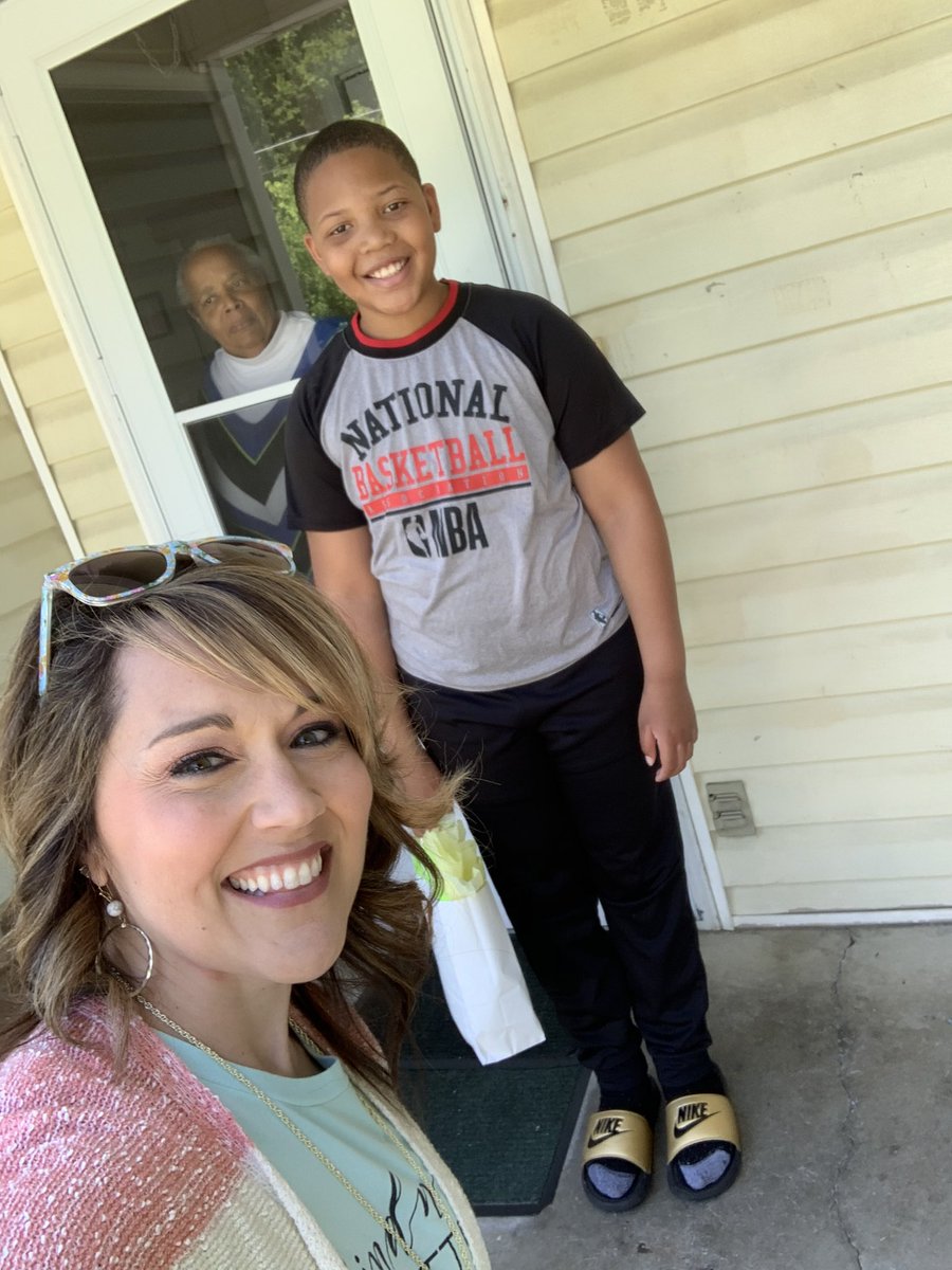 Today was such a precious opportunity to connect with my students! After loading up the car and making 20 special visits, my heart was overflowing.  I was able to spread a little joy and let them know how much I love them! @bethany_lee1 @MaryAlcornGLES  <a href="/jebarp/">Jeb Arp</a>