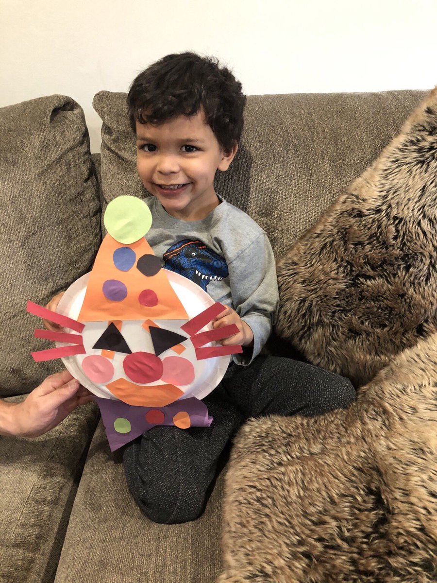 missavallone's tweet photo. Today we read Circus Shapes and made a circus craft out of different shapes! https://t.co/REVYFmNlS1