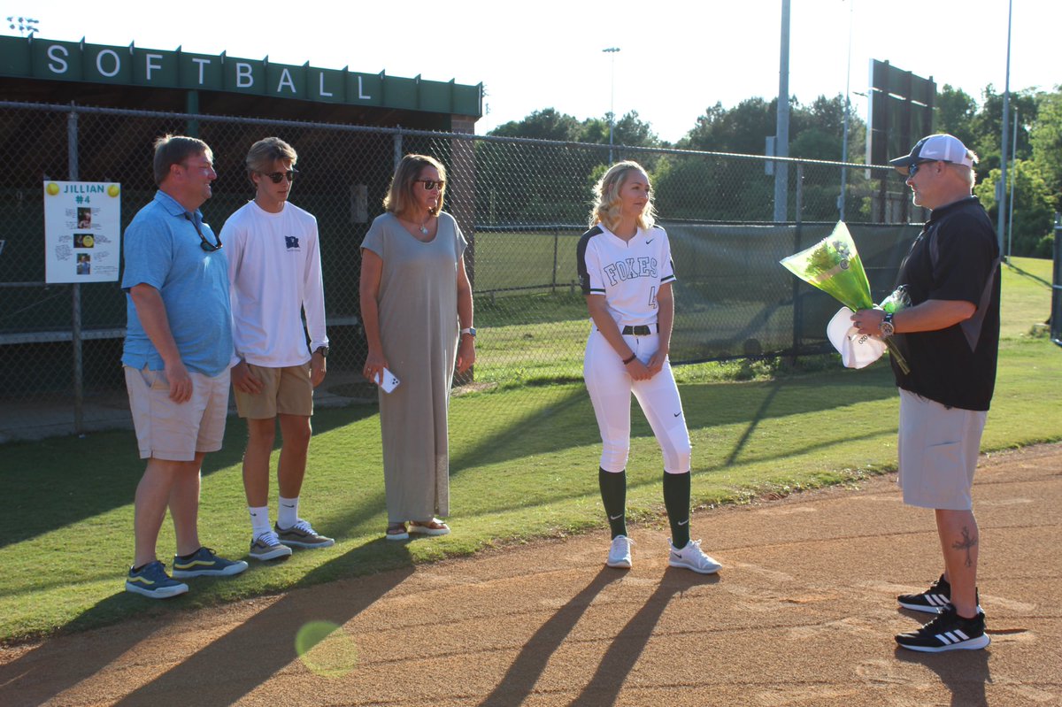 DFsoftball's tweet photo. Tonight is Jillian Price #4 night to shine! Congratulations Jill Dutch Fork Softball is proud of you and will miss you! #pridein5 @dutchforkhigh #dfsoftball #senior2020 https://t.co/ebycjW3iVR