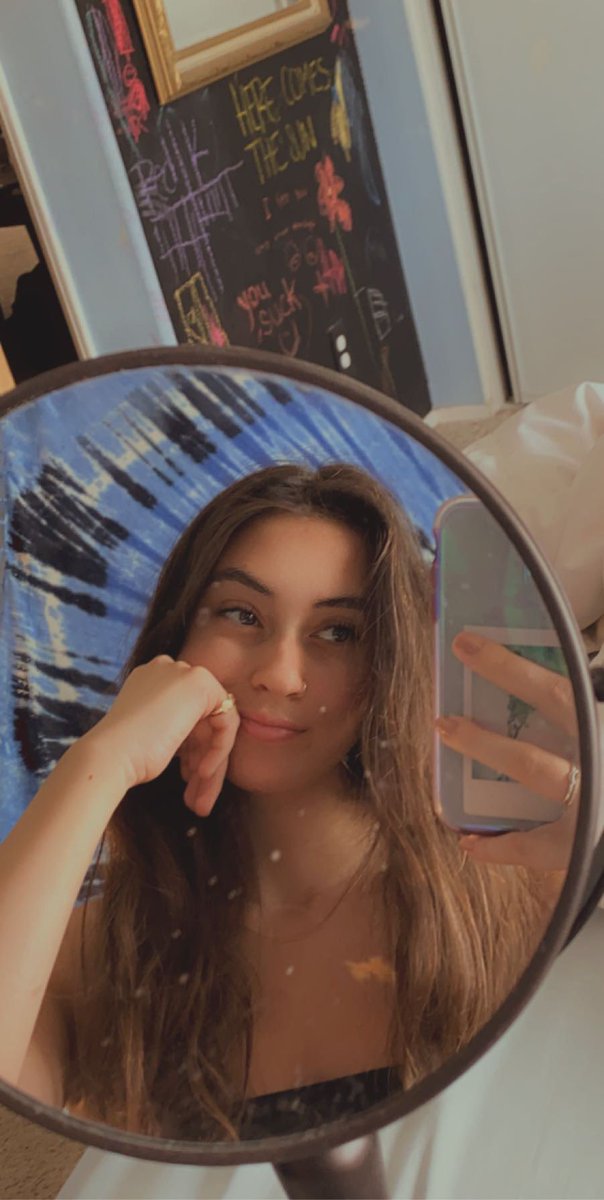 kayyschaefer's tweet image. 🦋🦋