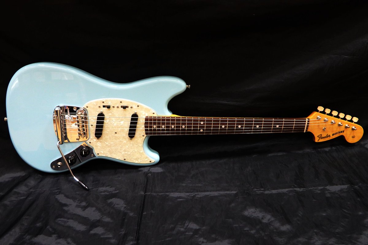 utsubo0021's tweet photo. そしてまた…
カワイイ、ムスタングも
入荷しましたっ(o∀o)☆
#Fender
#フェンダー
#FenderJapan
#フェンダージャパン
#MG65
#ムスタング https://t.co/QbZvGH6fme