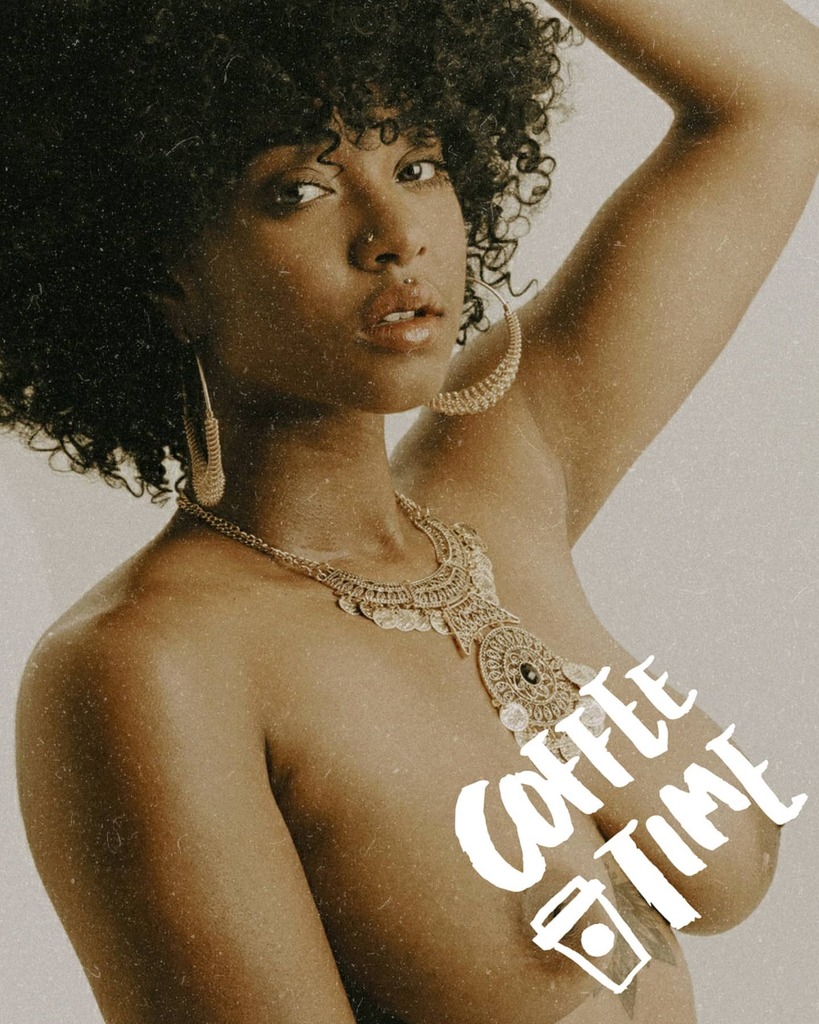 voxefx's tweet photo. COFFEE TIME
MODEL HMUA @xo_fineassnene
PHOTOGRAPHER AND STYLING BY VOX
VOXEFX MAGAZINE #linkinbioπ
#lifeinthemidstofcovid #melinatedmagic #creativesmustcreate #mondaymood https://t.co/DbSVuv5930 https://t.co/cCP2fdI1aZ