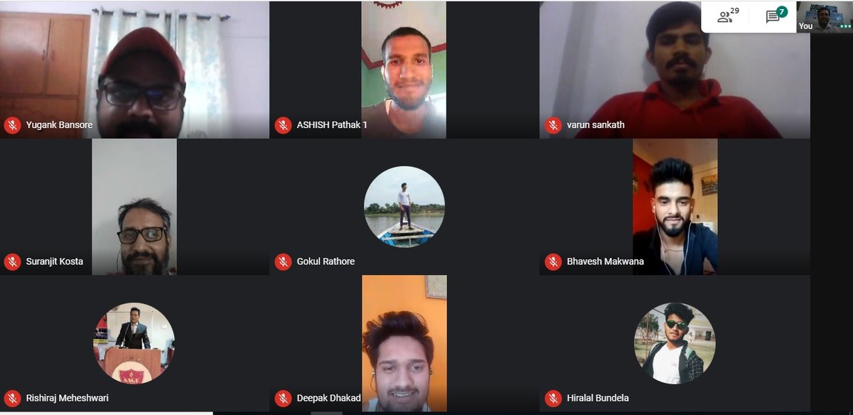 autosysindore's tweet image. Successfully completed online solar training program for SAGE Univer..For more info visit...autosyssolar.com/latest-update/…