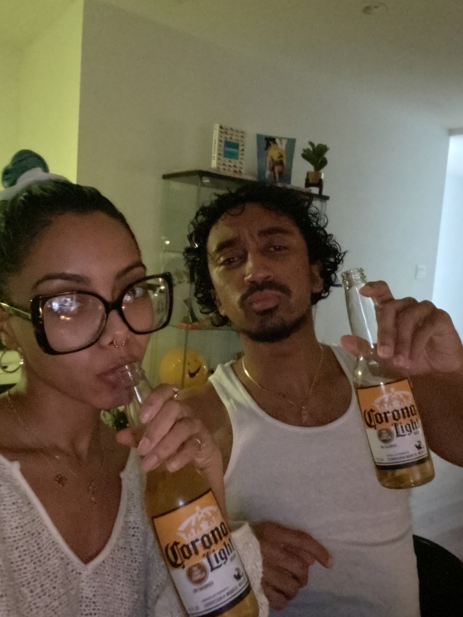 cyberprincessx0's tweet photo. Celebrating a week of fun with each other. Shoutout quarantine https://t.co/h3rXMym7su