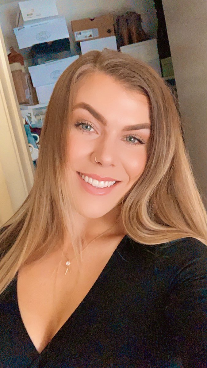 kaylynnn_evanss's tweet photo. hi twitter🧚🏼‍♀️ https://t.co/ma9FtUgzVI