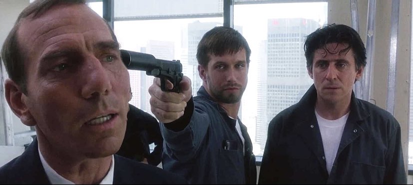 подозрительные лица фильм 1995. подозрительные лица фильм 1995 фото. адвокат кобаяши подозрительные лица. стивен болдуин подозрительные лица. подозрительные лица the usual suspects 1995.