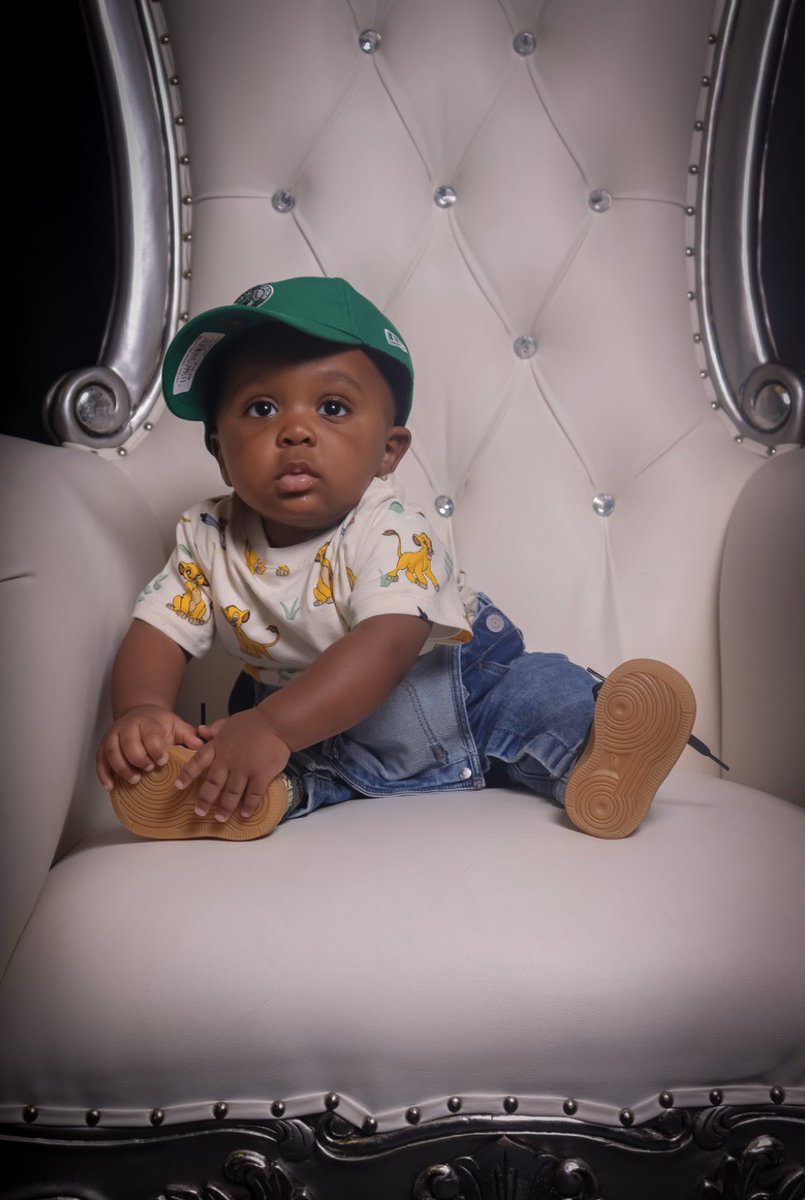 AlmightTV's tweet photo. Youngest Living Legend 💕 #BabySo🌹 https://t.co/m4uTQJqNRb