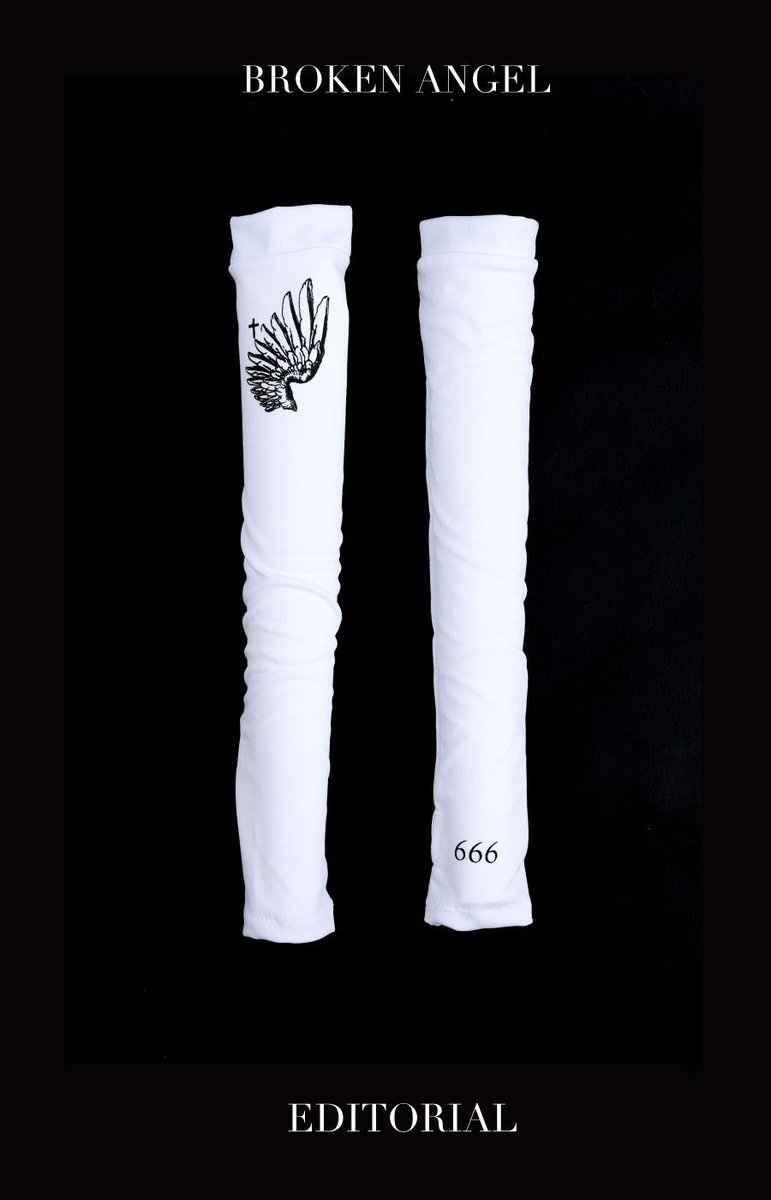 hnaoto_official's tweet photo. 【h.NAOTO Arm Armor】
#日焼け止め 、紫外線、そして露出による腕への飛沫対策。。
夏の腕用の防具。”アームアーマー”登場。
→https://t.co/ukbr8gD0XI
灼熱の日差しの攻撃から人類を救え!
今年の夏もいよいよお肌との戦いが始まった。
#ArmArmor #アームアーマー #日焼け対策 https://t.co/nwKkKfTmzA