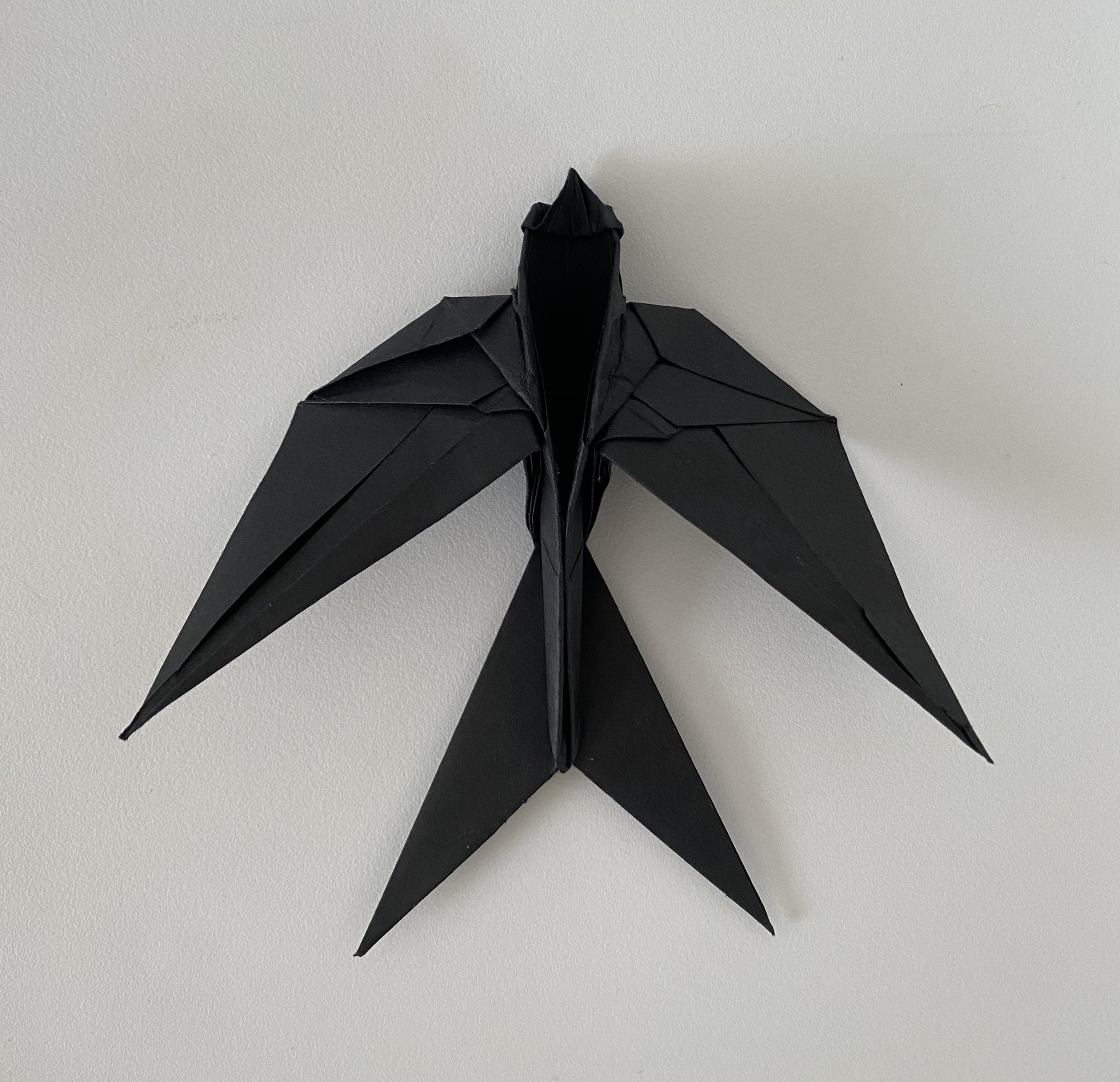 折り紙職人 萩原元さんの ツバメ 萩原元さんの作品集 Spirits Of Origami より 昨日のqさん Qandamaretto との会話でツバメの話が出たので 時期的にも良いかと思い折りました 元さんのツバメ は上から見ても下から見てもツバメ さらにスゴイ事