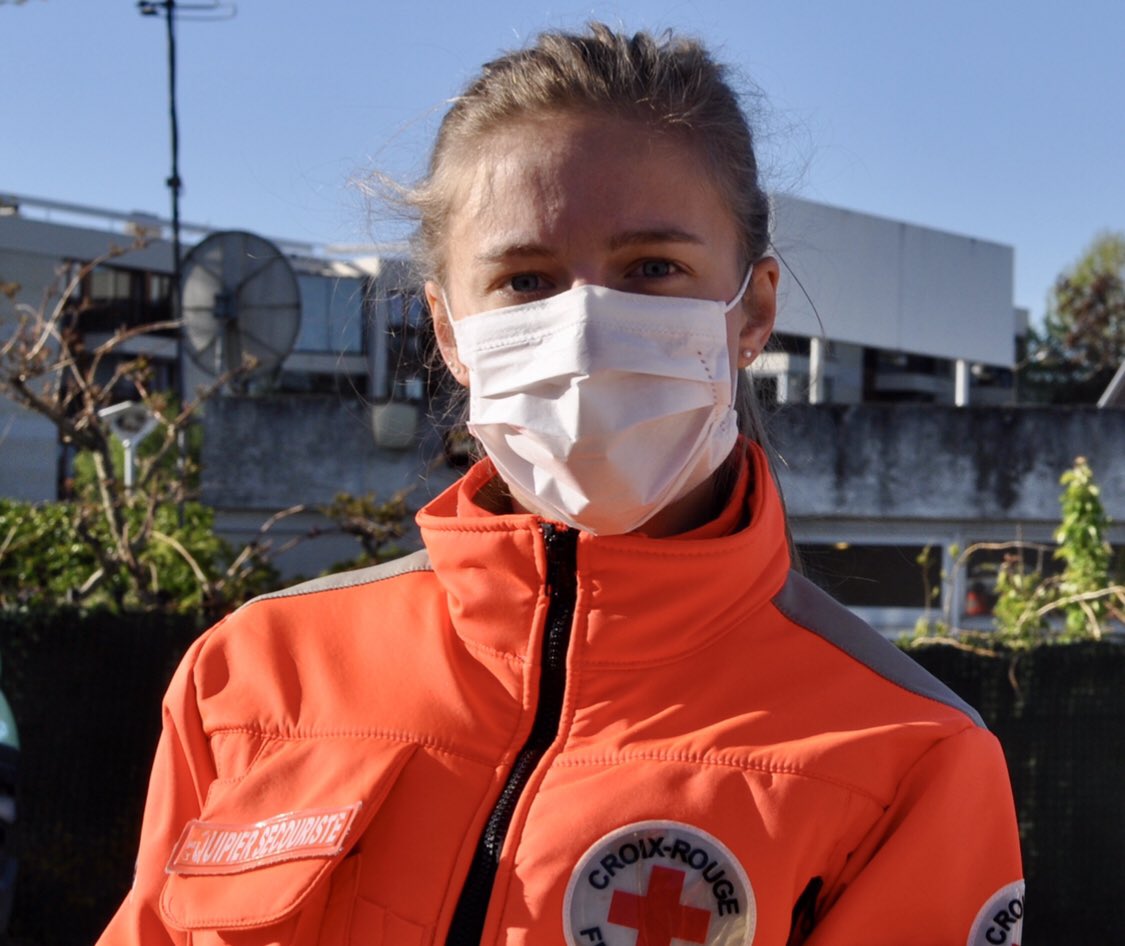 CroixRouge78's tweet photo. Bon courage à ceux qui reprennent la route du travail ou de l'école. 
Continuons à rester prudents et à appliquer les gestes barrières :
- Lavage des mains au savon ou à la solution hydroalcoolique régulier 🖐
- Port du masque 😷
- 1 mètre de distance minimum les personnes 🙅‍♂️ https://t.co/987mrRxeiW