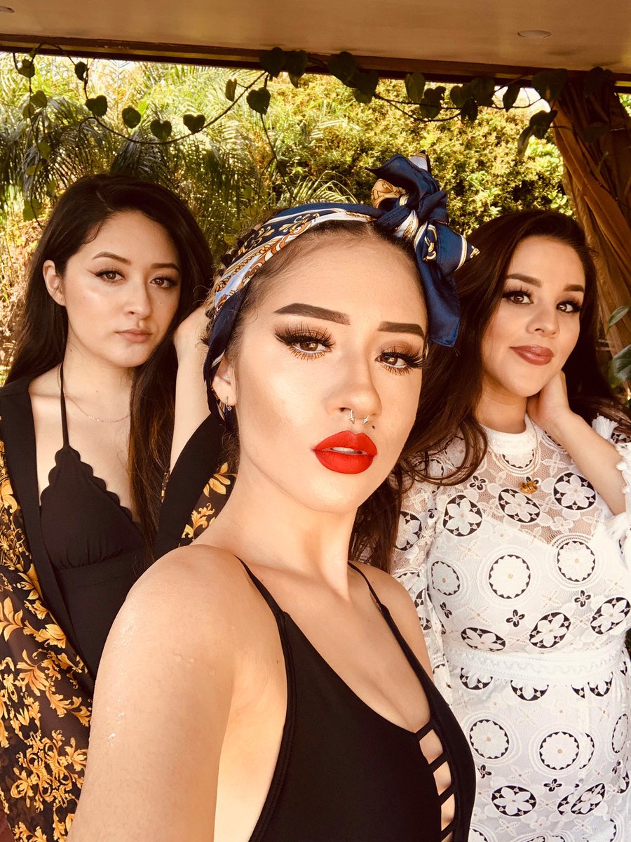 Aeeiliee's tweet photo. 𝕸𝖆𝖒𝖆𝖈𝖎𝖙𝖆𝖘🌹 https://t.co/ltI2IXLd1j