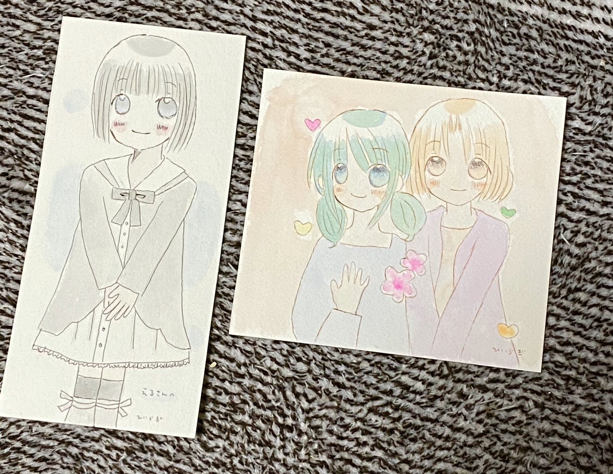 先日応募したひいらぎさん@hiiragihowa の原画プレゼントに当選しまして!送って頂いた原画が届きました!✨
これがもう、ものすんごく可愛いのです?ふわふわでほわほわ。線もすごく優しいの。梨乃ちゃんも沙由ちゃんもこんなに可愛かったのかと改めて。
原画って素晴らしい…(*'꒳`*)✨