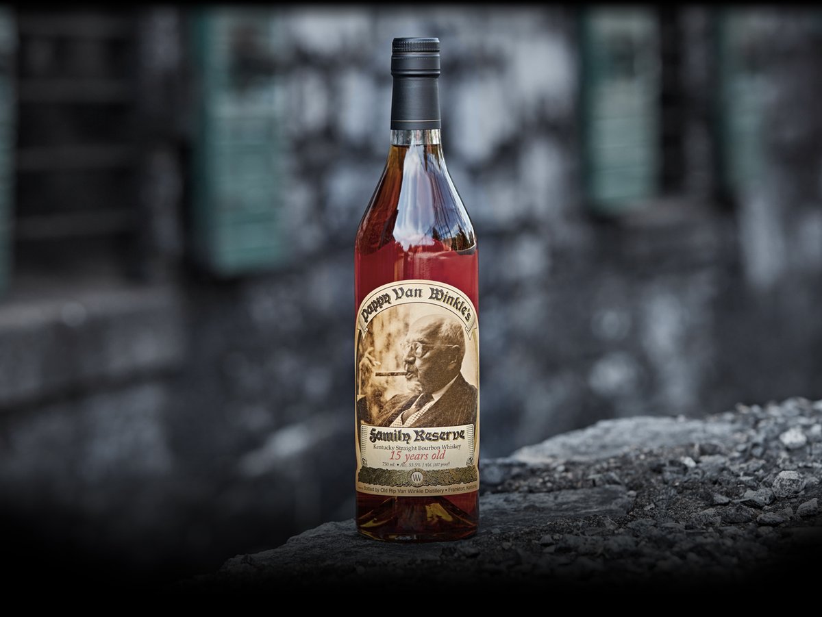 4 American Whiskies to try before you die <a href="/DramStraight/">The Dram Straight Collective 🥃</a>  tinyurl.com/ydho65bk <a href="/BuffaloTrace/">Buffalo Trace</a> <a href="/4rosesbourbonUK/">FourRoses Bourbon UK</a> #bourbon #americanwhiskey <a href="/DistilledSpirit/">Distilled Spirits Council of the United States</a> #pappyvanwinkle