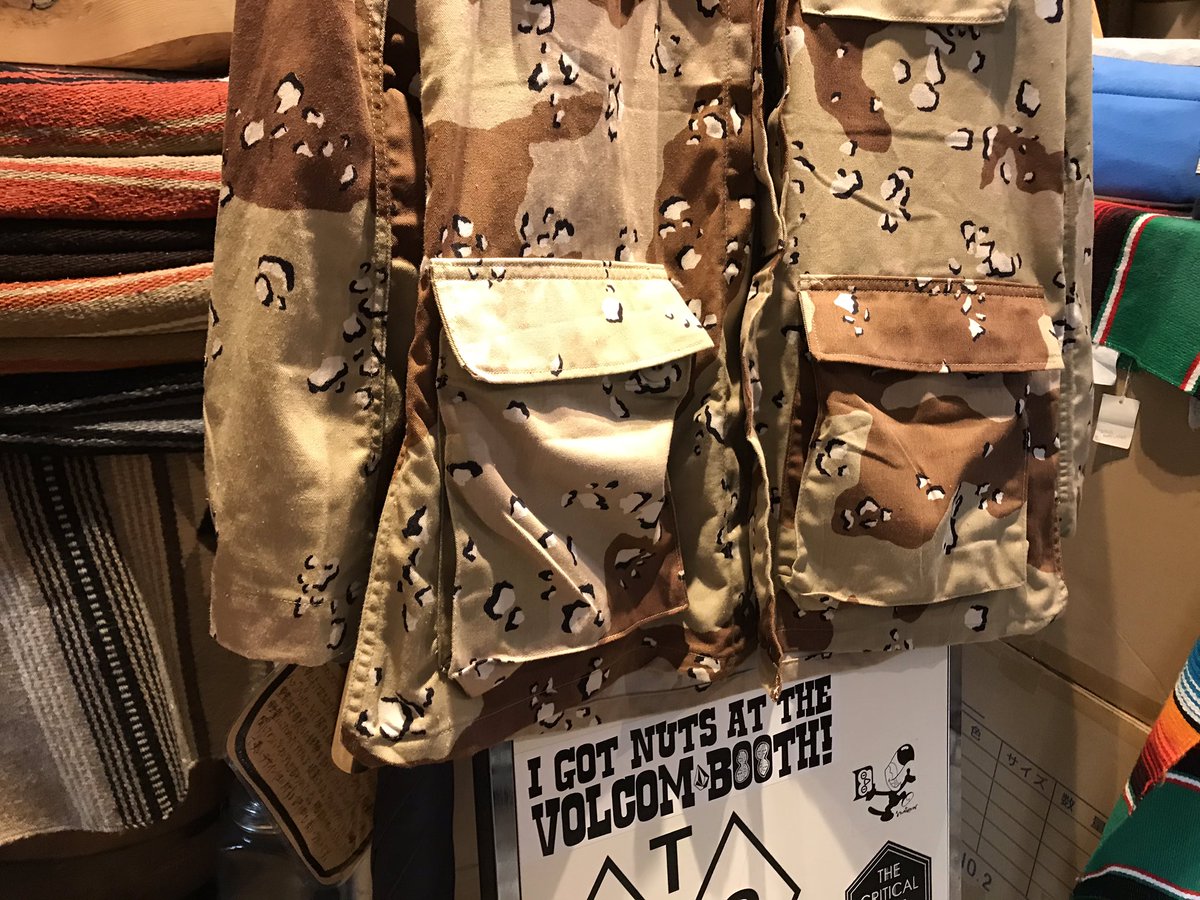 outsidekawasaki's tweet photo. USED US ARMY
Remake BDU Jacket 
Size S 
Price ¥5900+tax

チョコチップデザートカモ🍫
４つポケでノーカラーリメイク
ライトなアウターとして👍

#usarmy #チョコチップデザート #カモフラージュ #bdujacket #ミリタリー #ノーカラー #ユニセックス #羽織り #ラルフリメイク #古着 #リメイク #川崎 https://t.co/260spavSRU