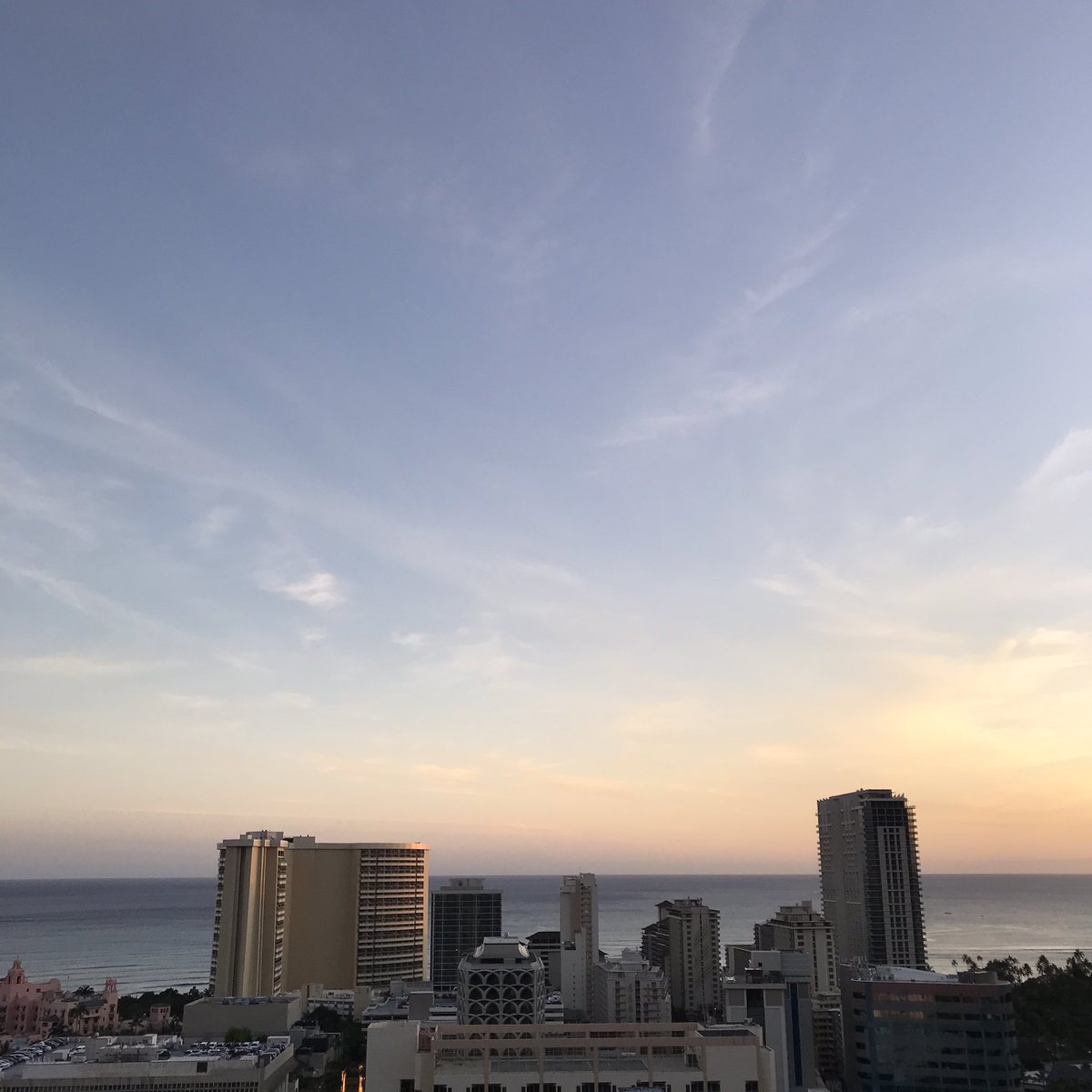 MihoRiddle's tweet photo. ไปๆฅใไธๆฅใใใใจใ๐
Stay safe Hawaii and get better soon ๐
#sunset
#ใใฏใค
#ใใใซใซ
#ใฏใคใญใญ
#ใคใใฝใฉ
#้็ฉบ
#ๅฝ้็ตๅฉ
#ๆ่ฌ
#ใใใใจใ
#hawaii
#hawaiilife
#waikiki
#honolulu
#love
#appreciate
#findrhc https://t.co/gyfWCmImWb