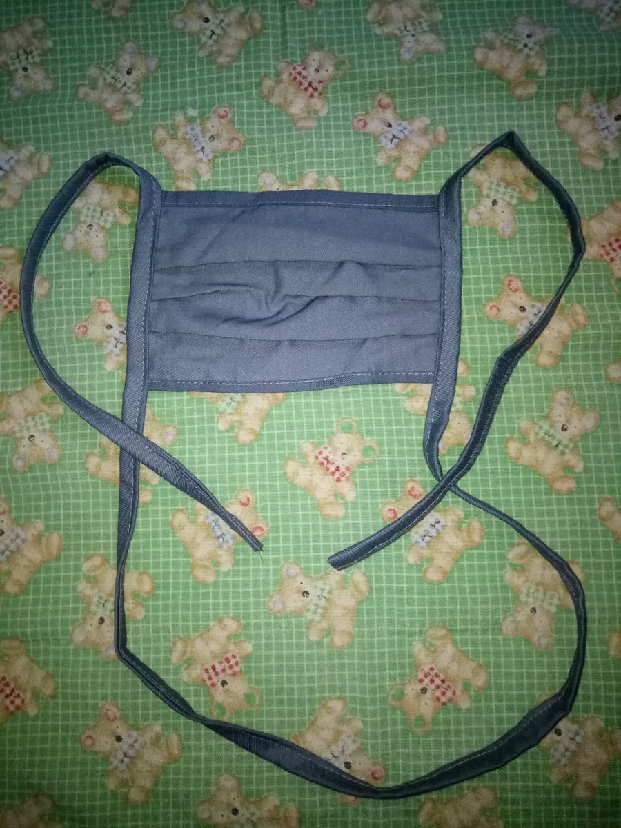 farrelryandraa's tweet photo. Assalamualaikum wr.wb
Mohon bantuannya ya teman teman twitter 🙏🙏

Ibu ku seorang tukang jahit, ibu ku mendapat pesanan 150 masker kain dgn berbagai warna (ada wrna abu2, coklat, hijau tosca, biru tua, dll) ttp pas semua brgnya udh jadi. Yg mesennya cancel tbtb

--THREAD-- https://t.co/bQSxPRftVl