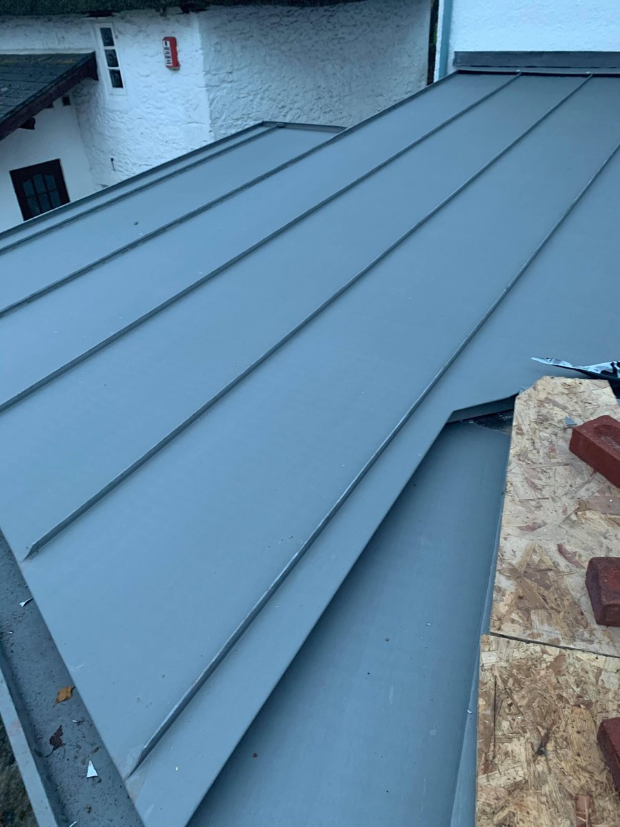 VMzinc Quartz on a job in Paignton.
#zincroof #vmzinc #quartz #roofing #metalroofing